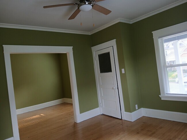 Foto del edificio - 3435 N Booth St