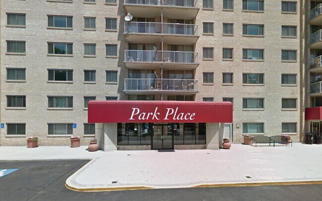 Building Photo - 2500 N Van Dorn St