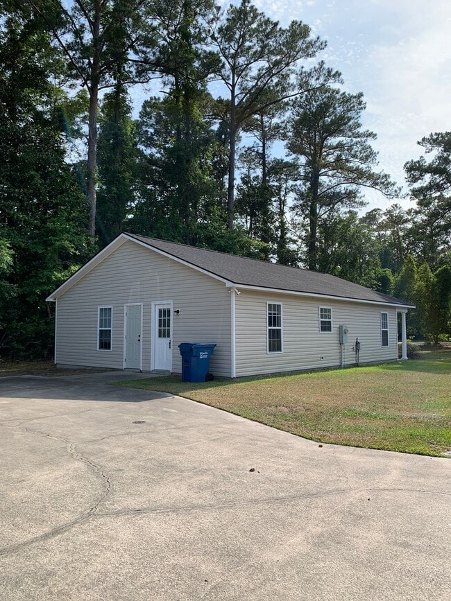 Building Photo - 4011 Masonboro Loop Rd