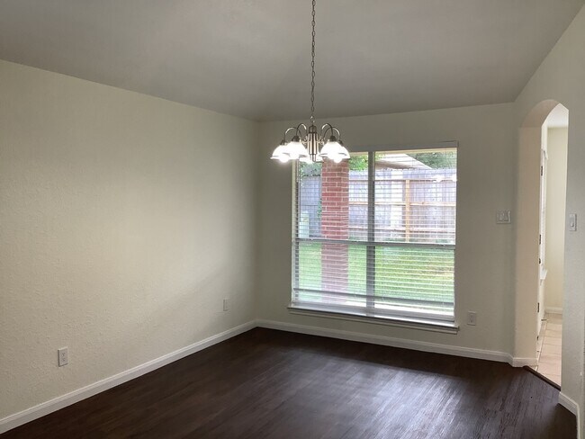Foto del edificio - 3709 Breckenridge Dr