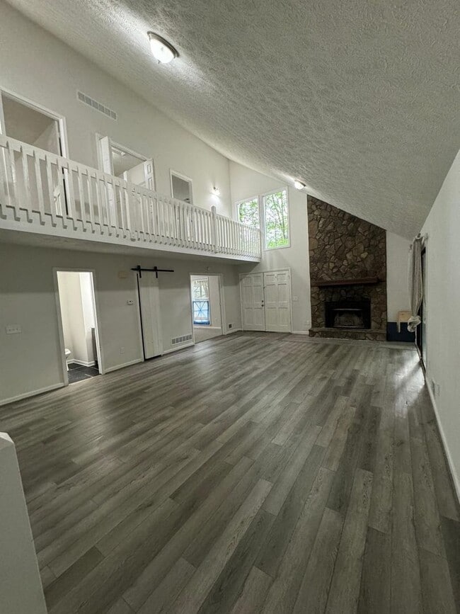 Building Photo - 4870 Wade Valley Way