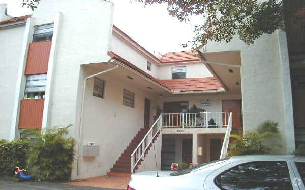 Building Photo - 11610 NW 39th St