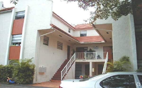Foto del edificio - 11610 NW 39th St