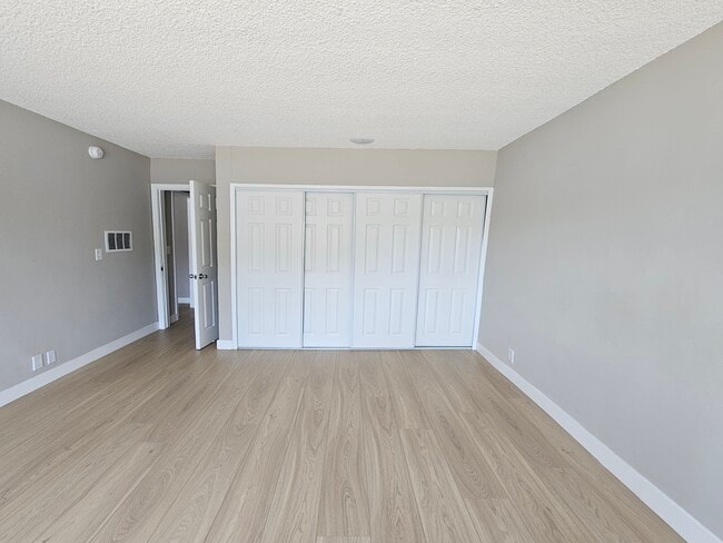 Building Photo - 13535 Victory Blvd Apartments