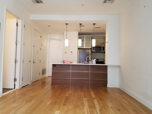 Foto del edificio - 274 S 1st St