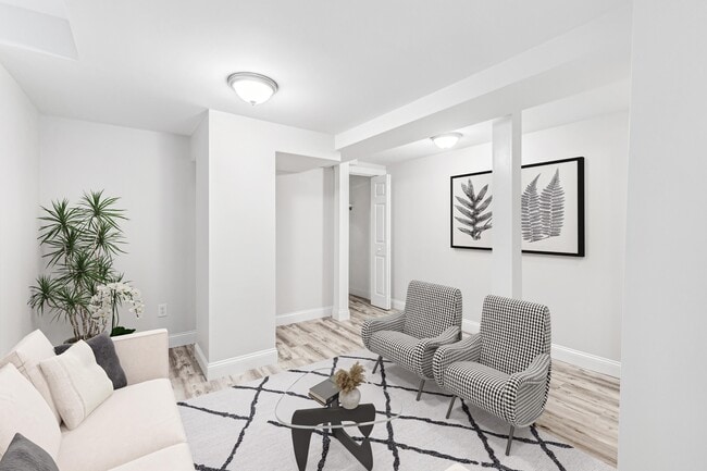 Building Photo - 17 Verrill St