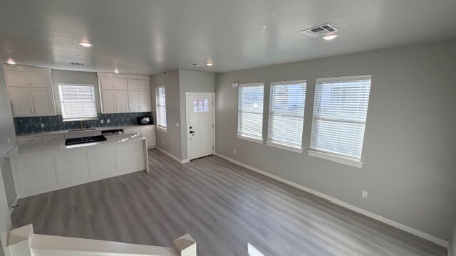 Foto del edificio - "Modern Comfort Awaits: Spacious 2-Bed, 2.5-Bath Multiplex Gem in Oklahoma City!"                ...