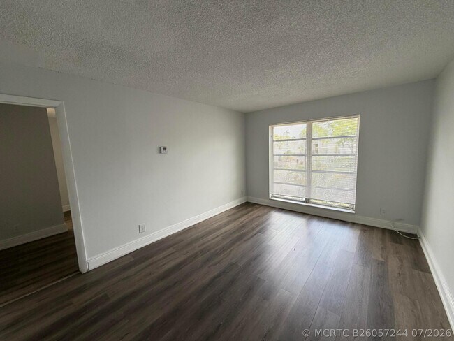 Foto del edificio - 4419 Treehouse Ln