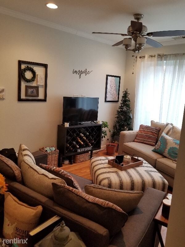 Foto del edificio - 2 br, 1 bath Condo - 3705 N. Kenneth Ave