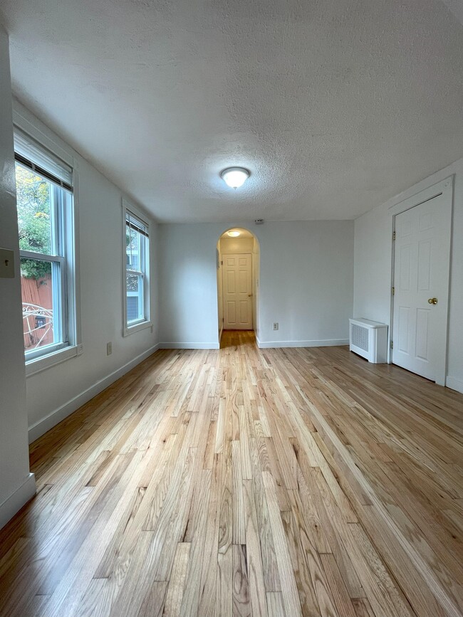 Building Photo - 108 Brookside Ave