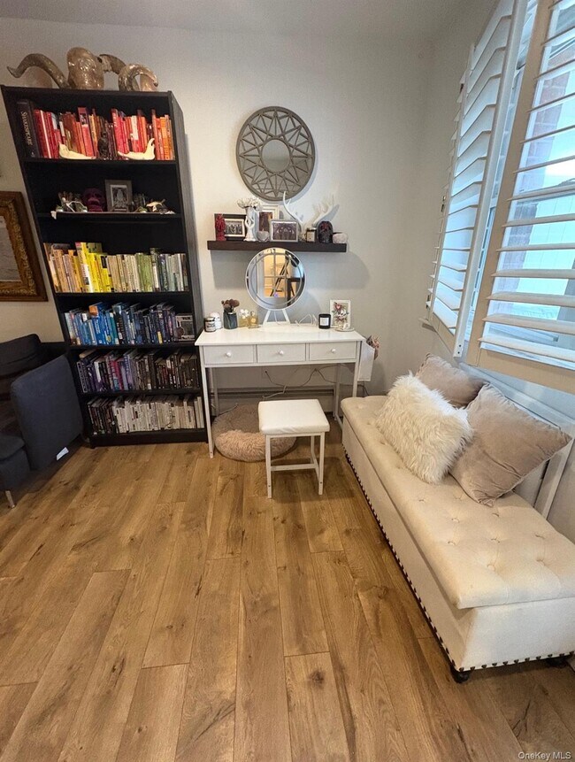 Foto del edificio - 55 Monroe Blvd