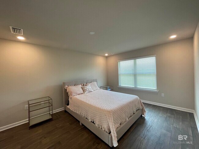 Foto del edificio - 23976 Songbird Dr