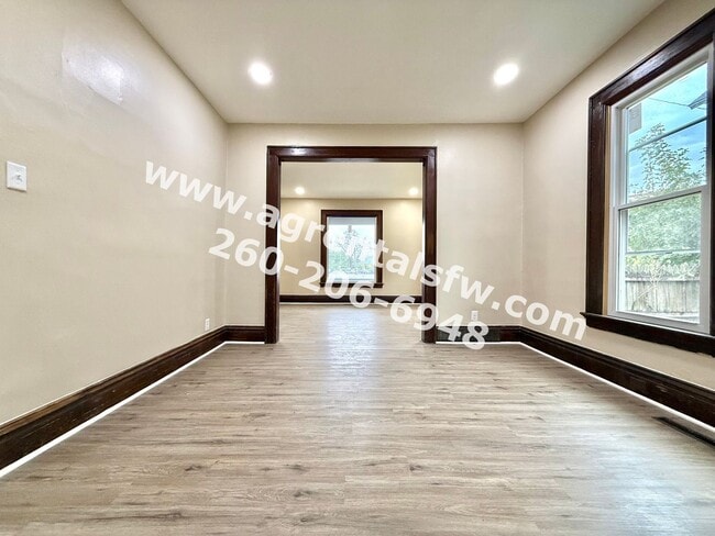 Building Photo - 1829 Broadway