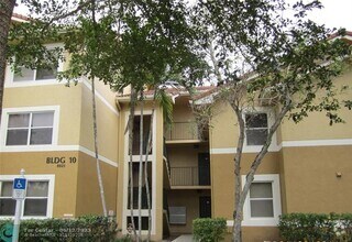Building Photo - 8821 Wiles Rd