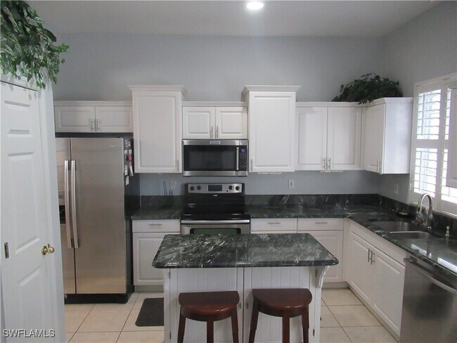 Foto del edificio - 15211 Cape Sable Ln