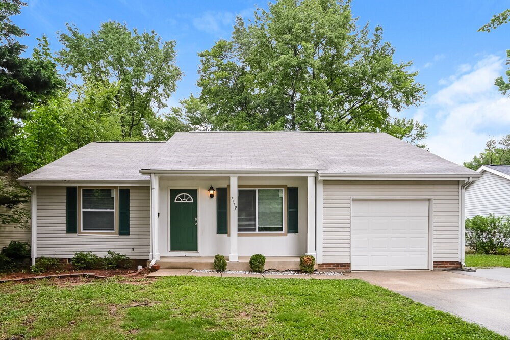 Foto principal - 7719 Mallen Dr