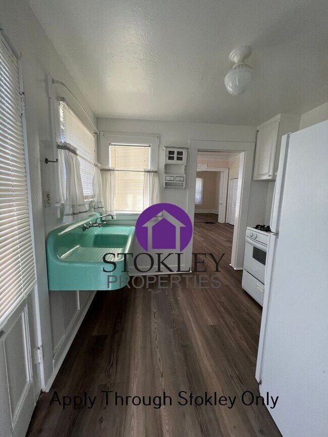Building Photo - Stokley Properties Presents Property addre...