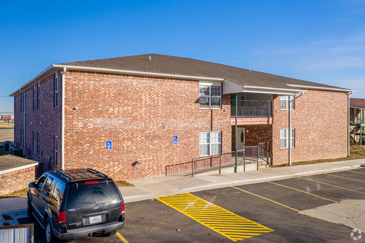 Foto principal - L&A Melgar, LLC Apartments