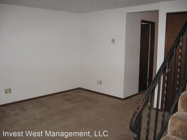 Building Photo - 911 W 29th St