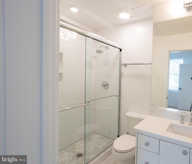 Foto del edificio - 2869 28th St NW