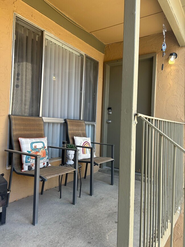 Foto del edificio - Greenbriar Manor Apartments