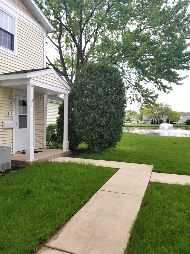 Building Photo - 1210 Thyne Ct