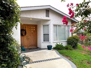 Building Photo - 5921 McDonie Ave