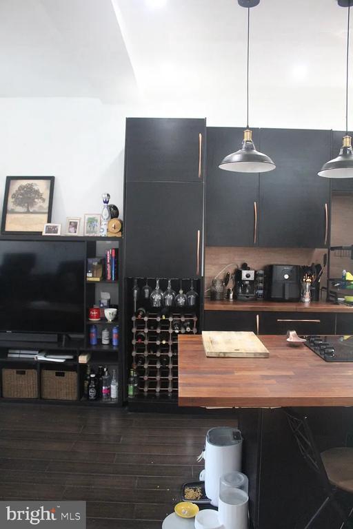 Foto del edificio - 1504 W Cumberland St