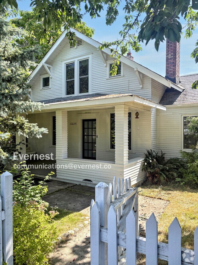 Building Photo - 10824 53rd Ave S