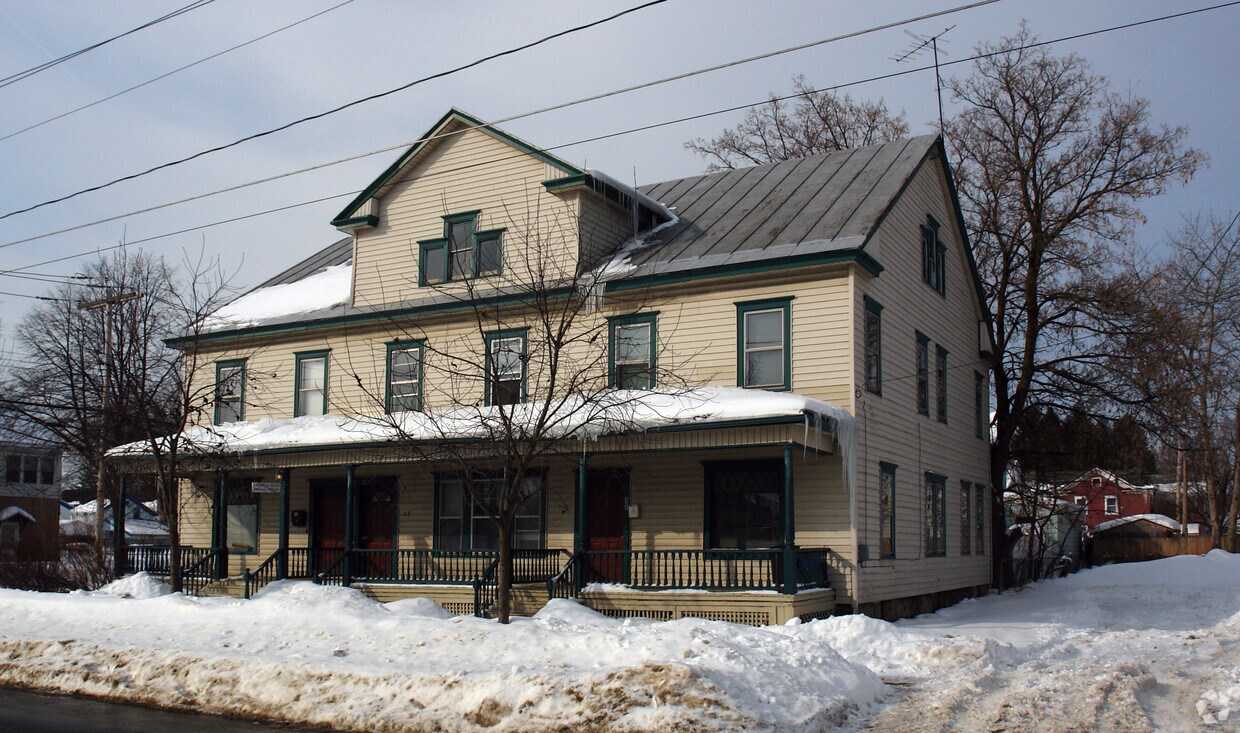 Primary Photo - 301-303 N Madison St