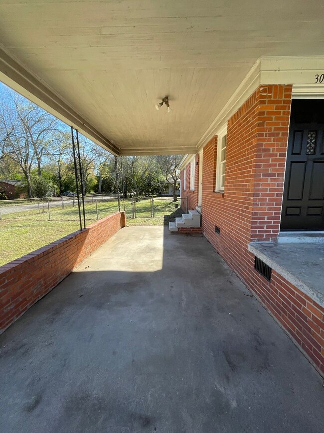 Foto del edificio - ** 3 Bed 1 Bath located in Chisholm ** Cal...