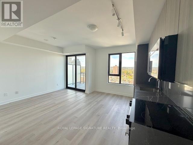 Photo du bâtiment - 2075 Lakeshore Rd.