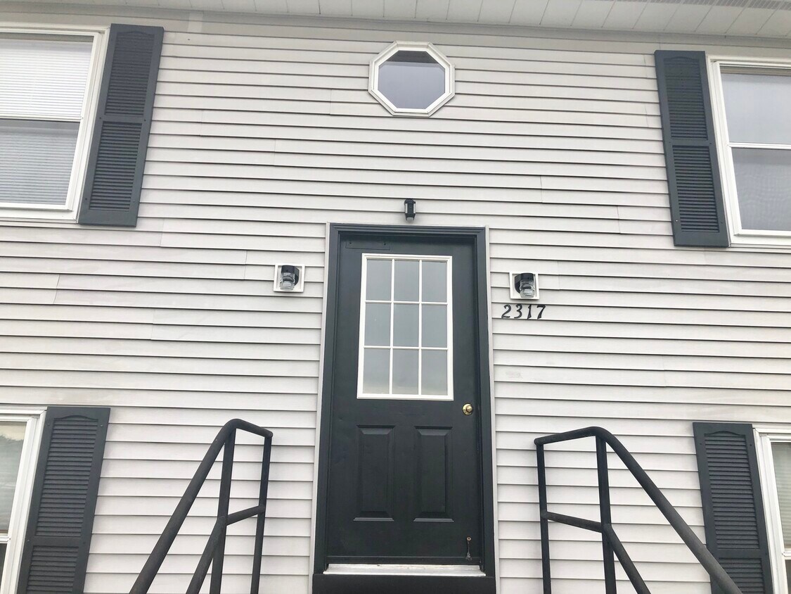 2317 Donna Maria Dr Unit Apt. 101, Warrenton, MO 63383 Apartments in