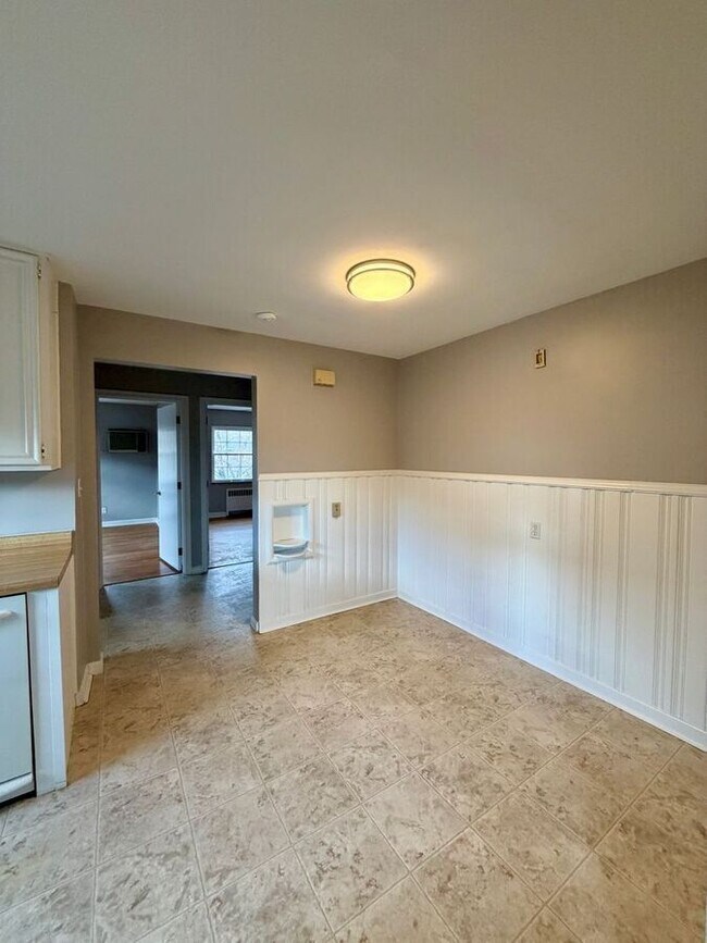 Foto del edificio - 6912 Murray Ave