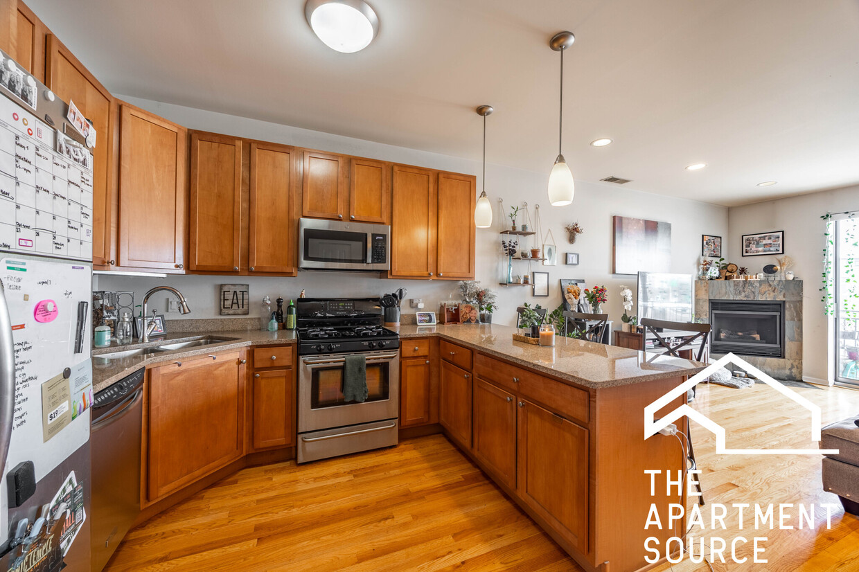 Foto principal - 3131 W Logan Blvd