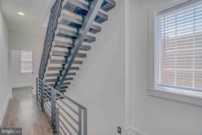 Foto del edificio - 2832 Edgemont St