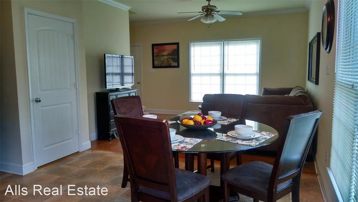 3 br, 3.5 bath House 91 E. Shirley Ave 9... House Rental in Warrenton, VA