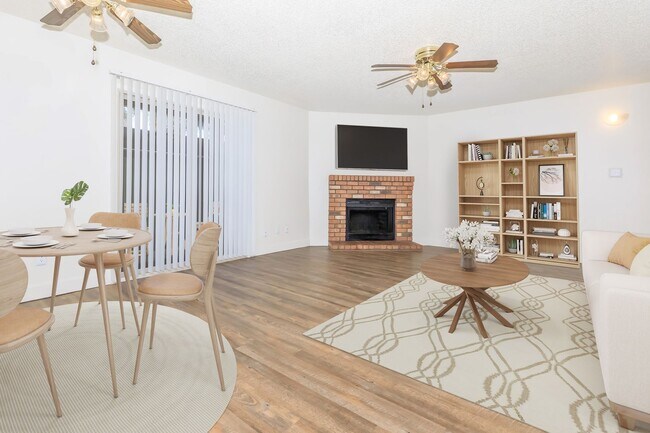 Interior Photo - Sahara and Playa Palms