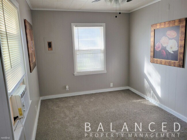 Building Photo - Studio, 1 bath House - 1619 SW Lincoln St ...