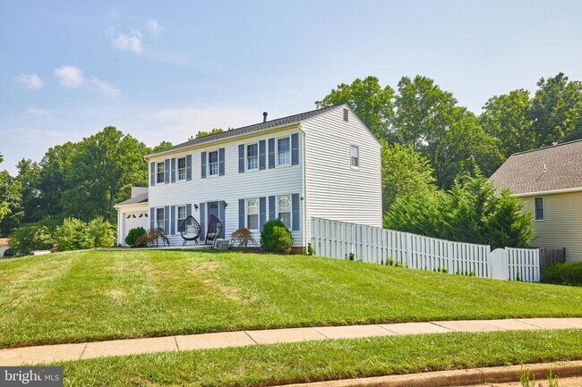 Building Photo - 9609 Podium Dr