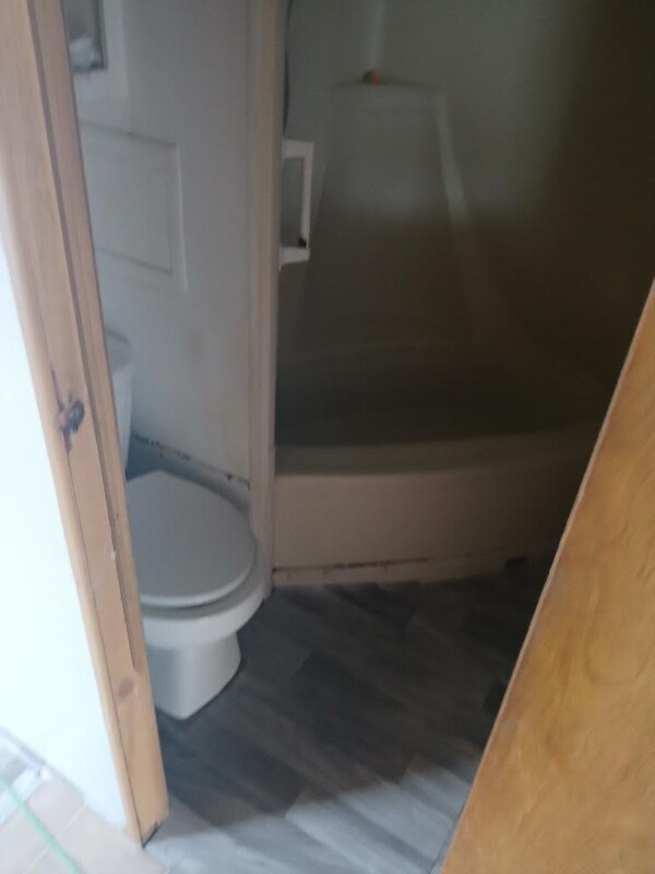 Foto del edificio - 1475 N Bridge St