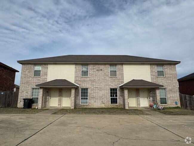 Building Photo - 4405 Abigail Dr