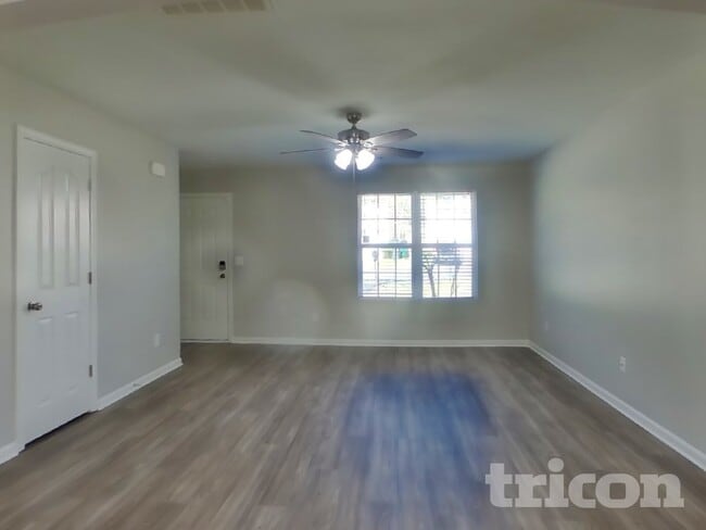 Foto del edificio - 4911 Magnasco Ln