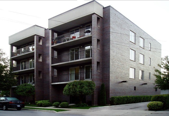 Primary Photo - 6415 Elm St