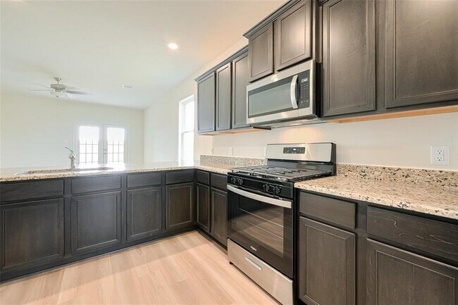 Building Photo - 413 Texas Olive Dr