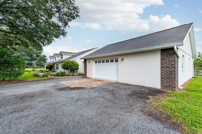 Foto del edificio - Country living close to everything - 3 bed...