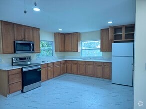 Building Photo - 505 N 43rd St