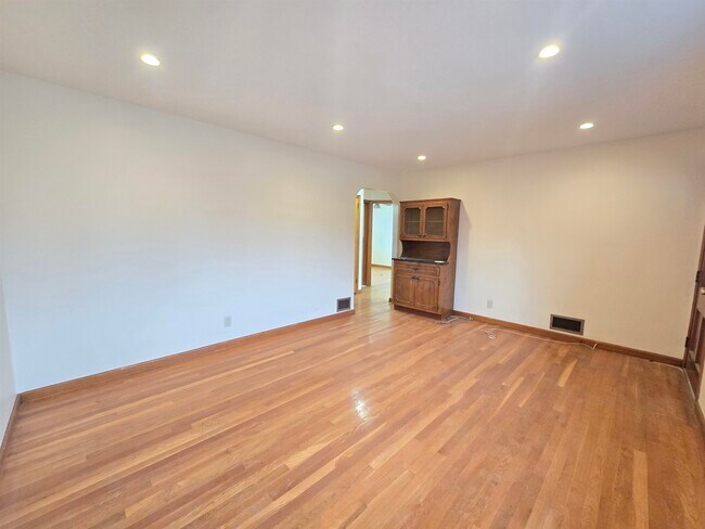 Foto del edificio - 701 4th St