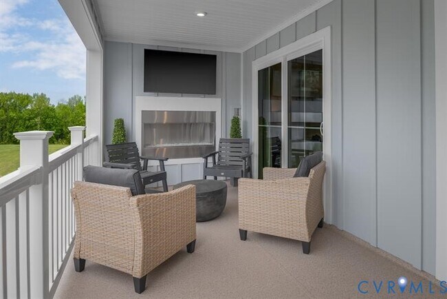 Foto del edificio - 8001 Lake Laurel Ln