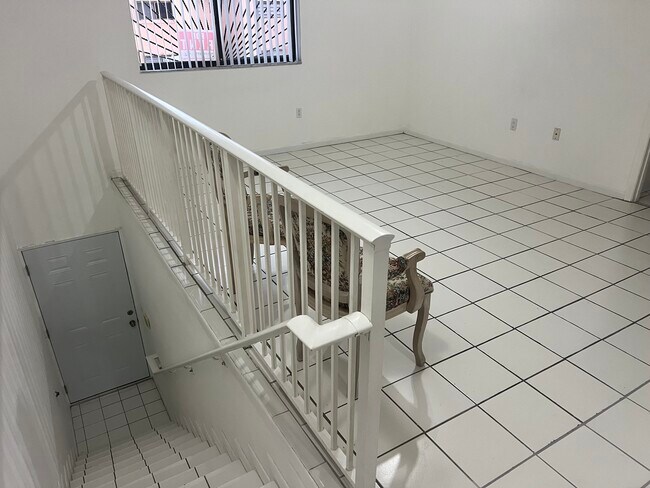 Building Photo - 7702 W 29th Way